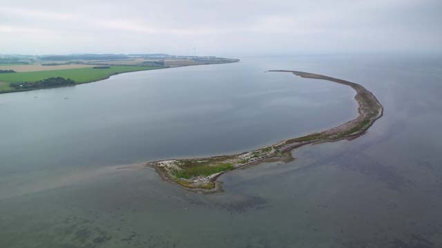 Vensholm smal ø i Danmark set fra luften